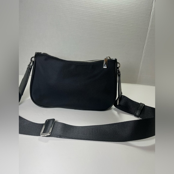 Michael Kors Jet Set Shoulder Bag - Picture 5 of 11